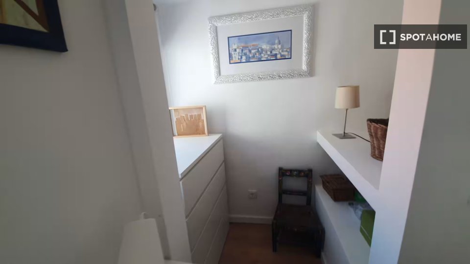Apartment Lisbon, 2 beds — photo 16