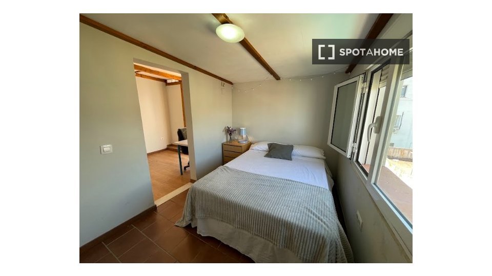 Double room Seville, 12 beds, 300m² — photo 7