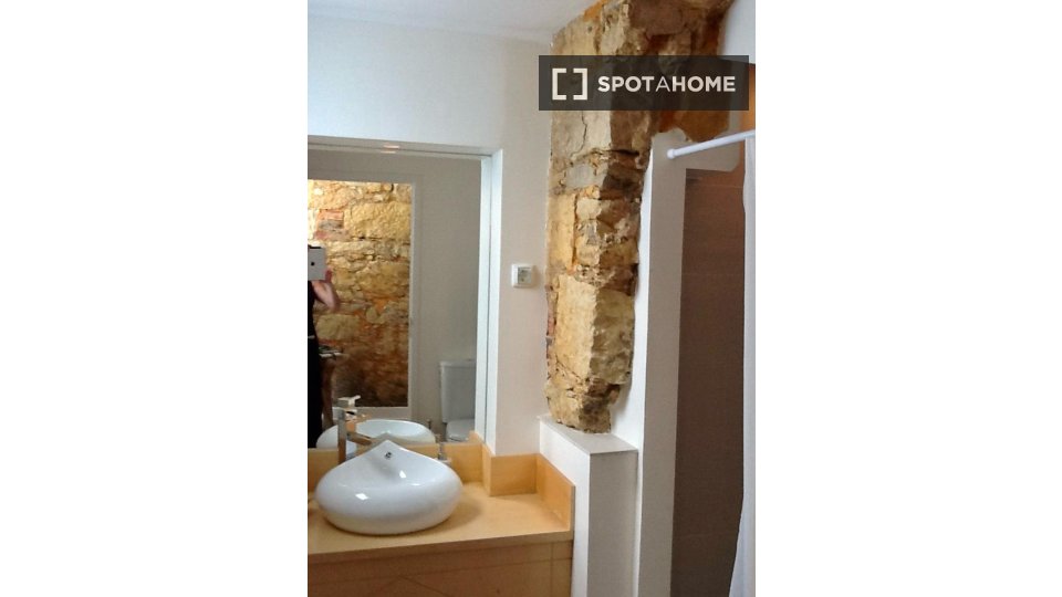 Apartment Lisbon, 1 bed — photo 4