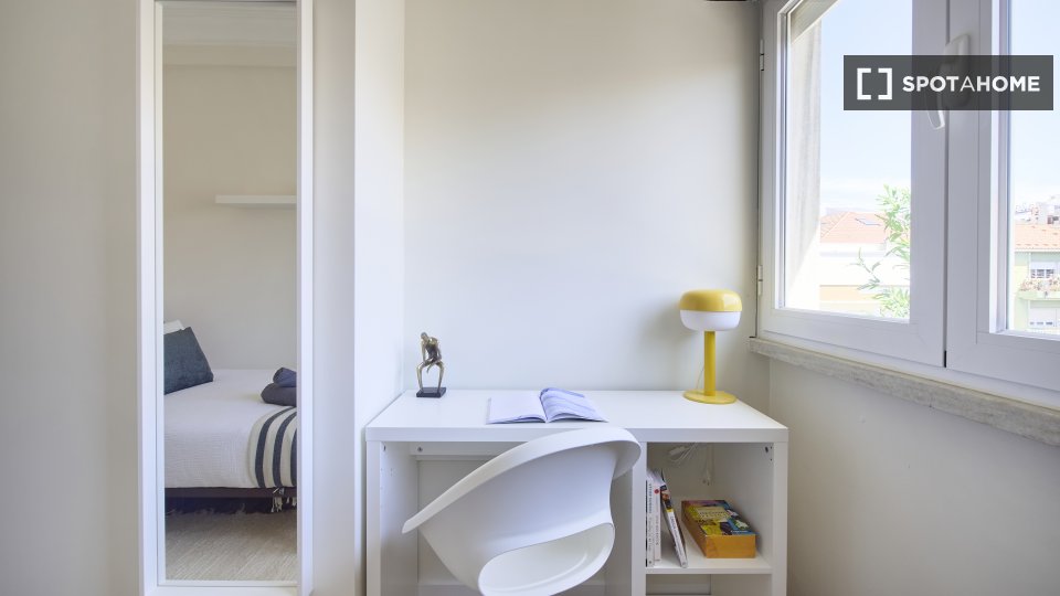 Double room Lisbon, 10 beds — photo 18