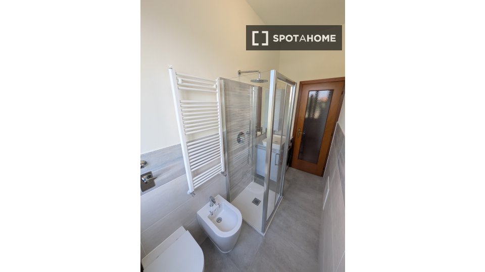 Double room Milan, 2 beds, 70m² — photo 2