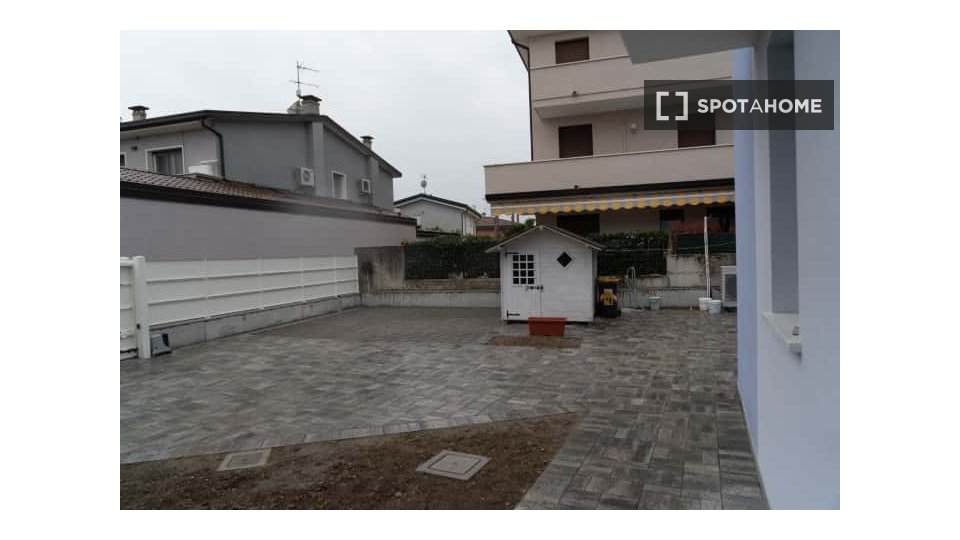 Double room Padua, 1 bed — photo 18