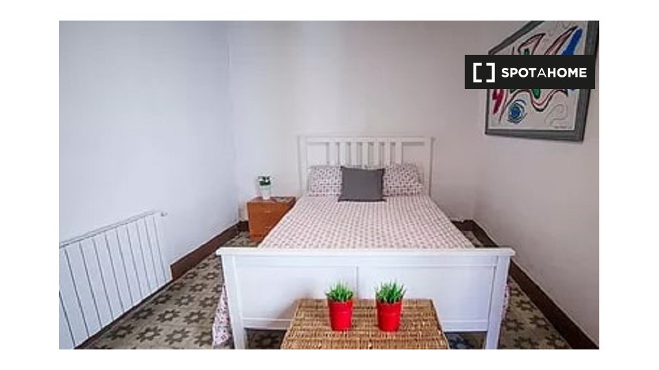 Double room Barcelona, 5 beds, 110m² — photo 6