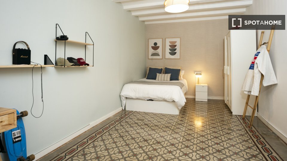 Double room Barcelona, 5 beds, 140m² — photo 42