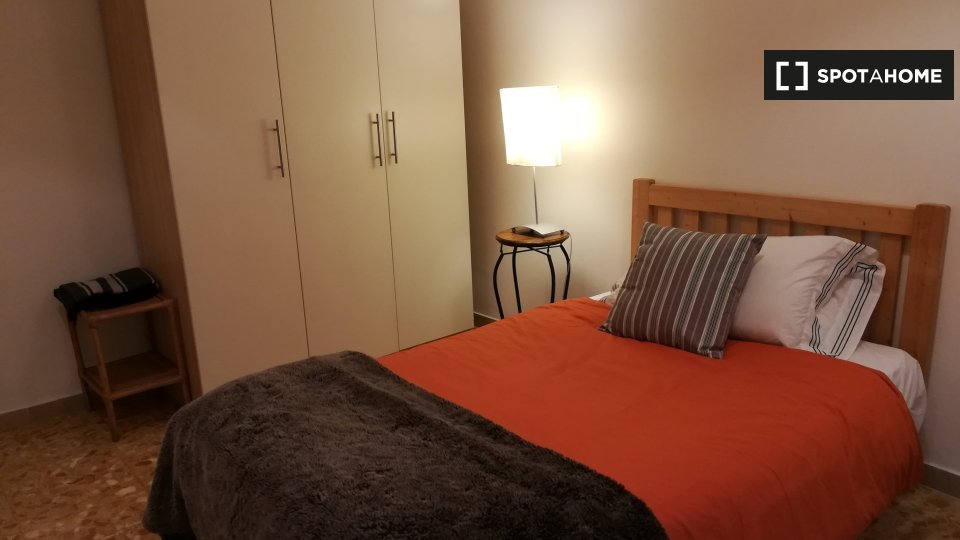 Double room Rome, 1 bed — photo 15