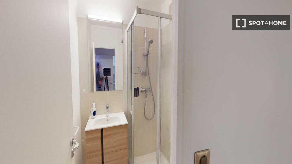 Double room Paris, 5 beds, 100m² — photo 15