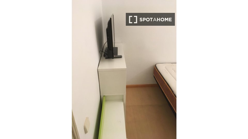 Double room Barcelona, 4 beds — photo 19