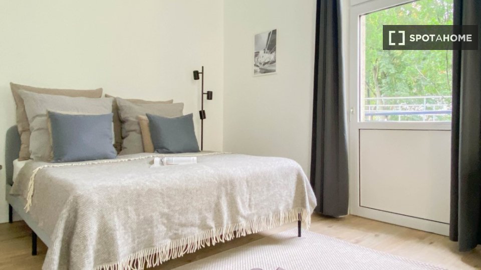 Apartment Berlin, 1 bed, 67m² — photo 9