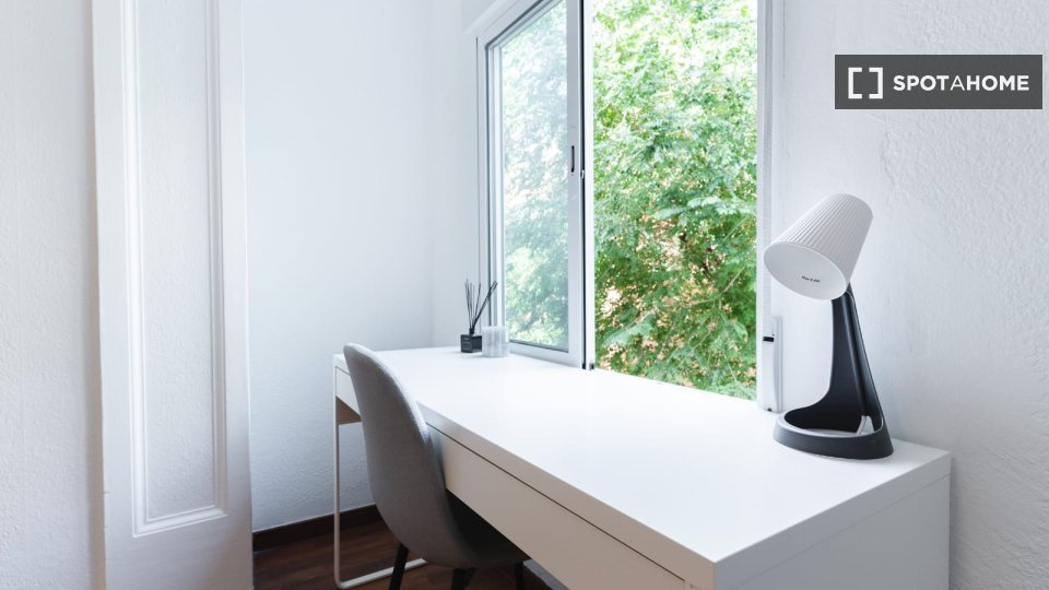 Double room Barcelona, 4 beds — photo 10