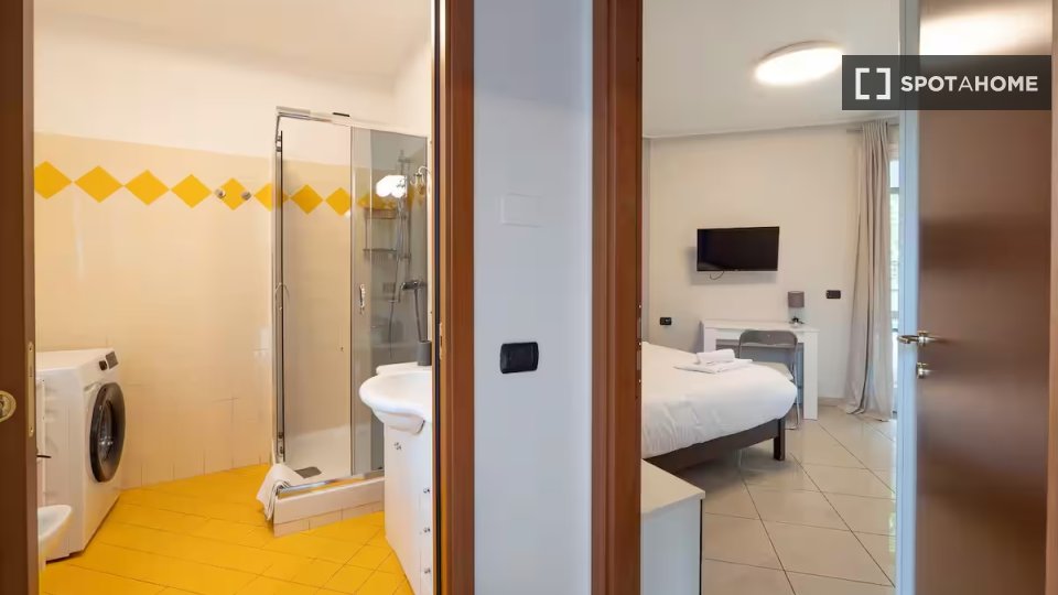 Apartment Milan, 1 bed — photo 13