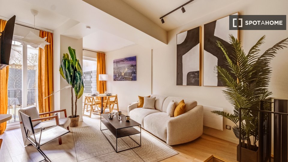 Apartment Paris, 1 bed, 55m² — photo 1