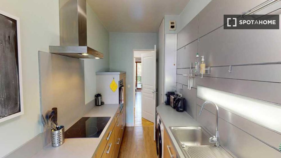 Double room Paris, 4 beds, 70m² — photo 4