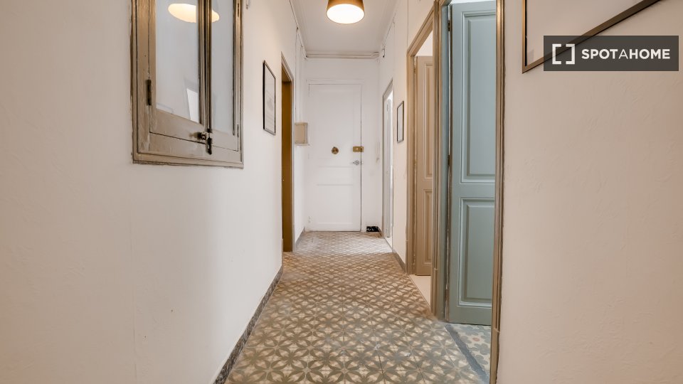 Double room Barcelona, 6 beds, 100m² — photo 3