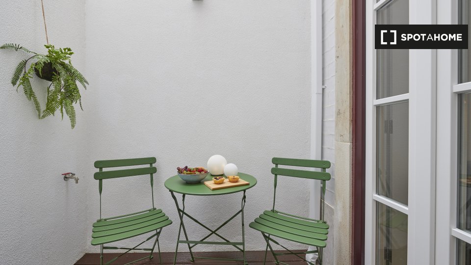 Apartment Lisbon, 1 bed, 70m² — photo 2
