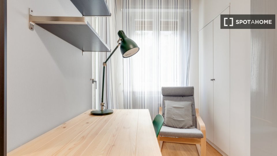 Double room Milan, 5 beds, 139m² — photo 8