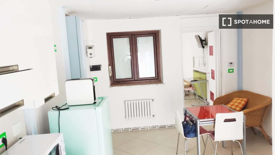 Apartment Turin, 1 bed, 49m² — photo 3