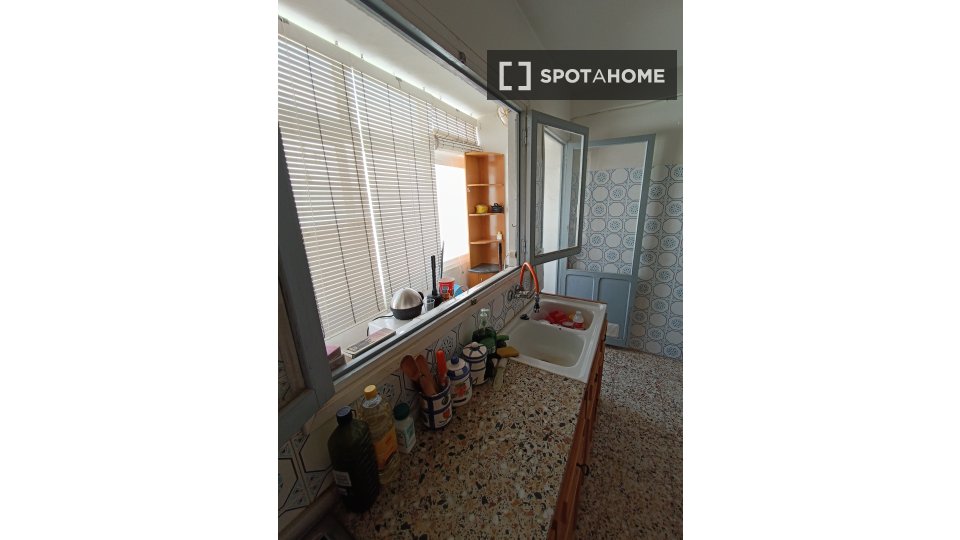 Apartment Alicante, 2 beds, 86m² — photo 10