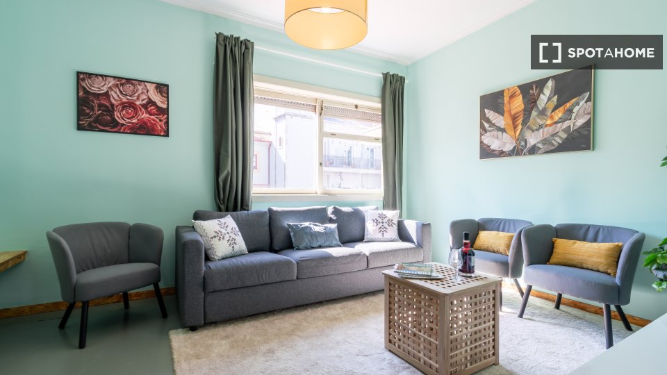 Apartment Porto, 3 beds, 35m² — photo 8