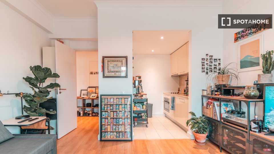 Apartment Lisbon, 1 bed, 48m² — photo 1