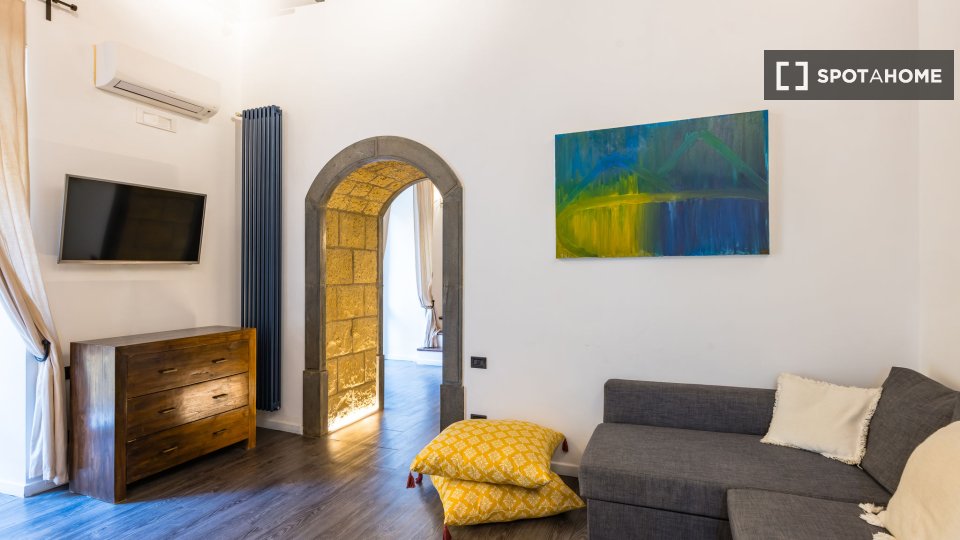 Apartment Naples, 1 bed, 70m² — photo 19