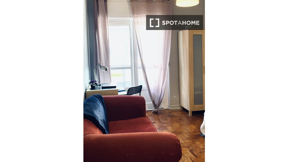 Double room Lisbon, 4 beds, 60m² — photo 31