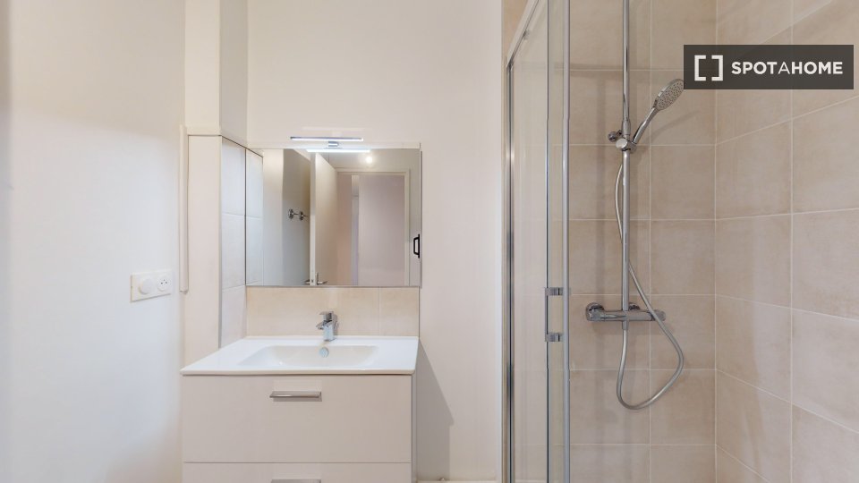 Double room Paris, 10 beds — photo 18