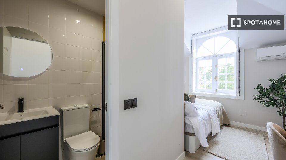 Apartment Madrid, 10 beds — photo 5