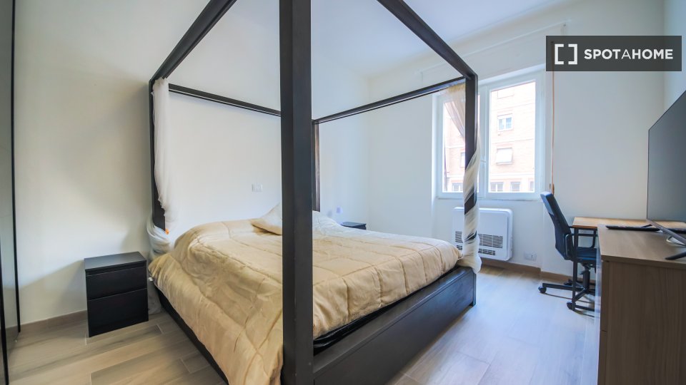 Double room Rome, 2 beds, 70m² — photo 1