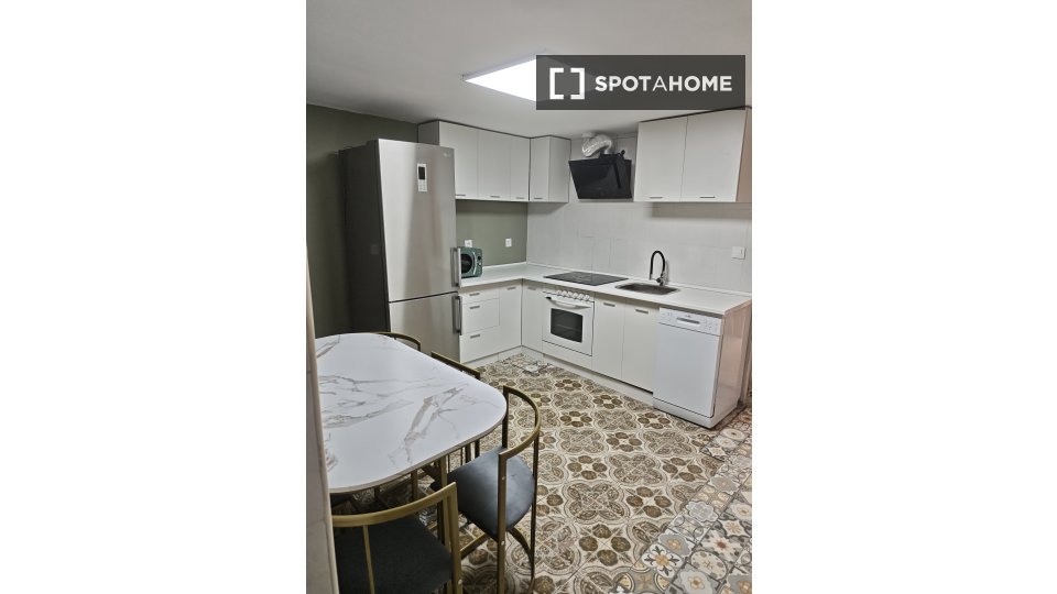 Habitación doble Alcala_De_Henares, 1 habitación, 100m² — foto 3