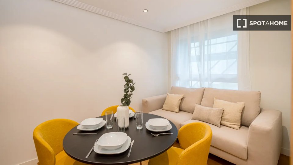 Double room Madrid, 4 beds — photo 9
