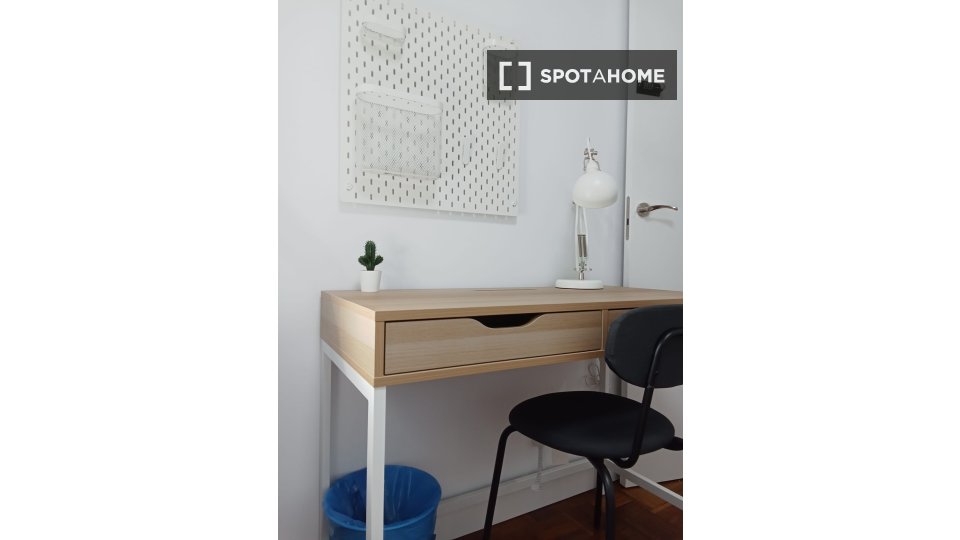 Double room Madrid, 5 beds — photo 2