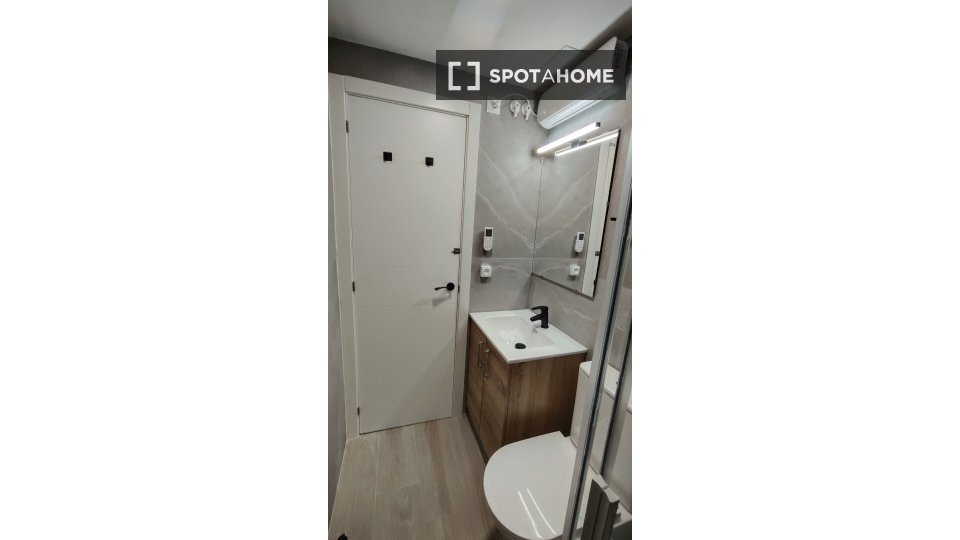 Double room Cartagena, 4 beds, 101m² — photo 9