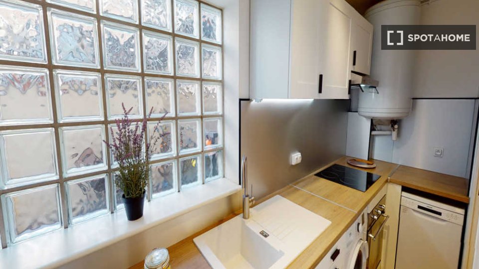 Double room Paris, 3 beds, 50m² — photo 8