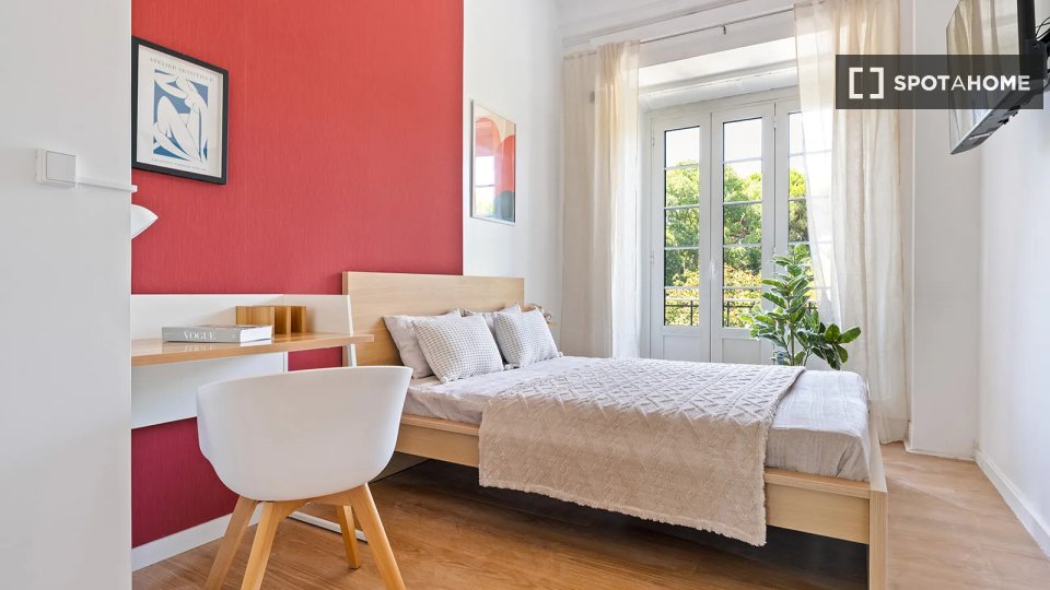 Double room Lisbon, 11 beds — photo 1