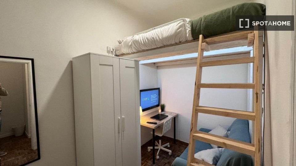 Double room Barcelona, 5 beds, 110m² — photo 6