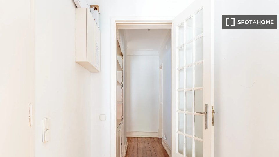 Double room Lisbon, 4 beds — photo 6