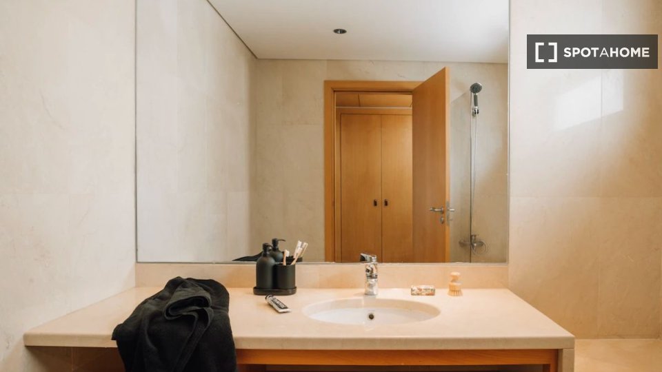 Apartment Lisbon, 3 beds — photo 7