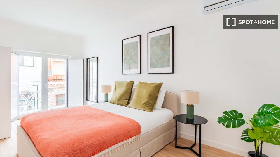 Apartment Lisbon, 2 beds — photo 8