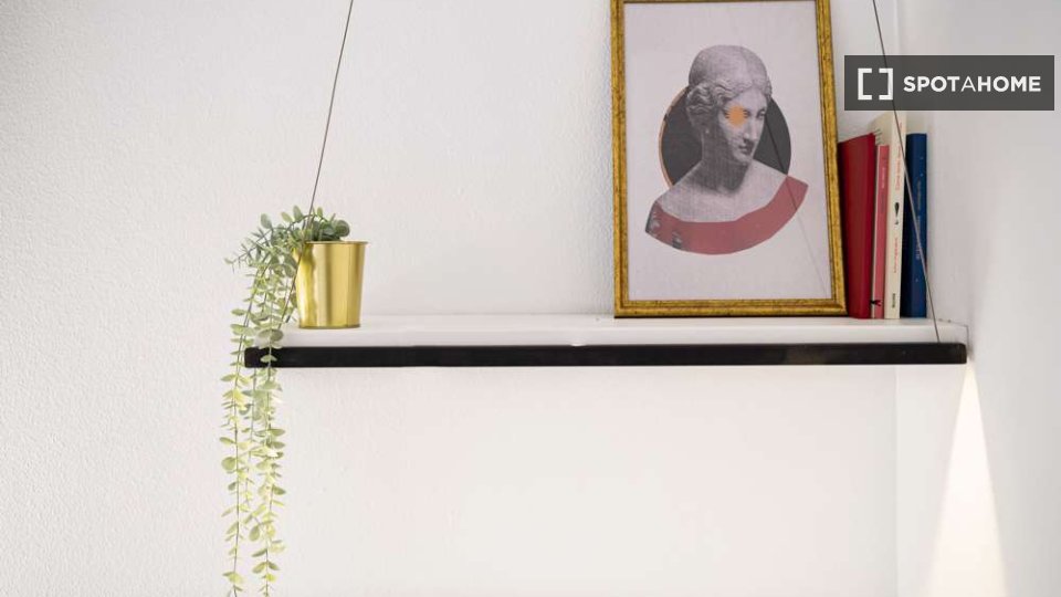 Double room Madrid, 67 beds — photo 12