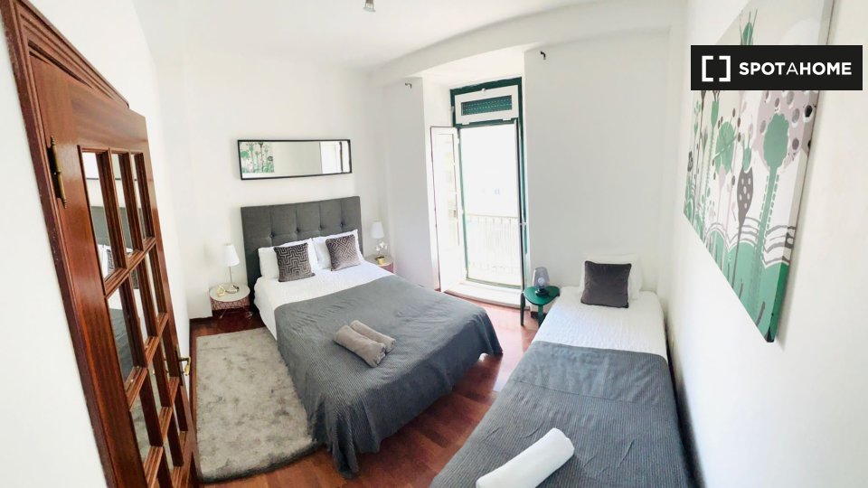 Apartment Lisbon, 1 bed — photo 3