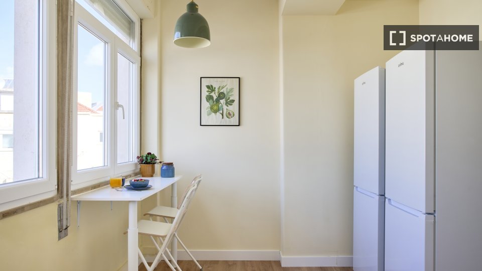 Double room Lisbon, 9 beds, 160m² — photo 42