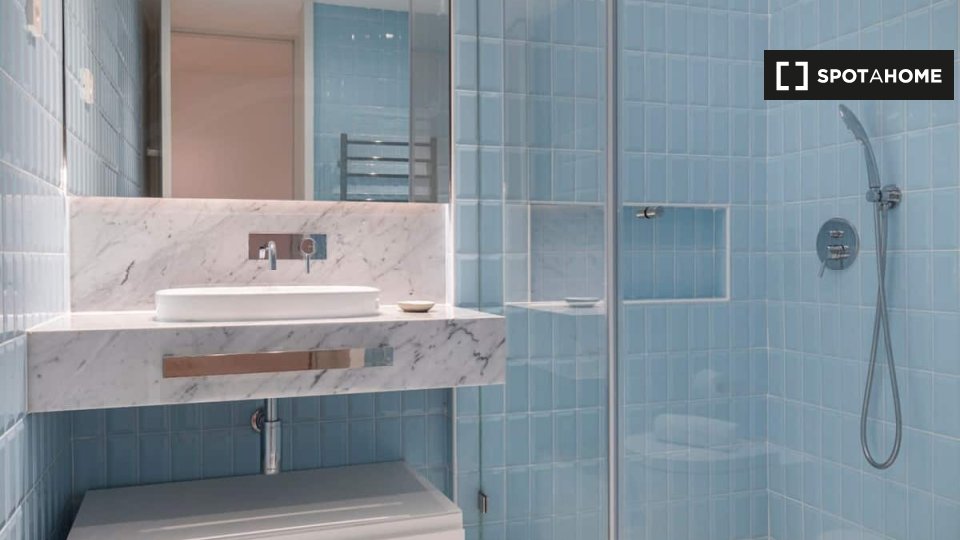 Apartment Lisbon, 2 beds — photo 15
