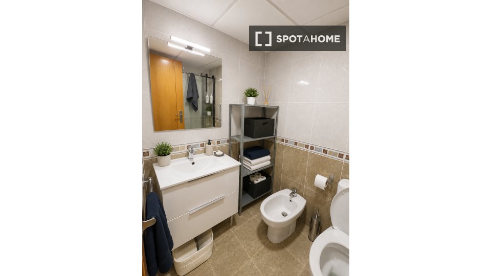 Apartment Alicante, 3 beds, 70m² — photo 11