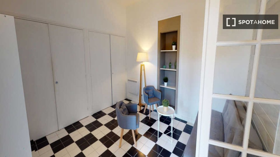 Double room Lyon, 4 beds, 110m² — photo 12