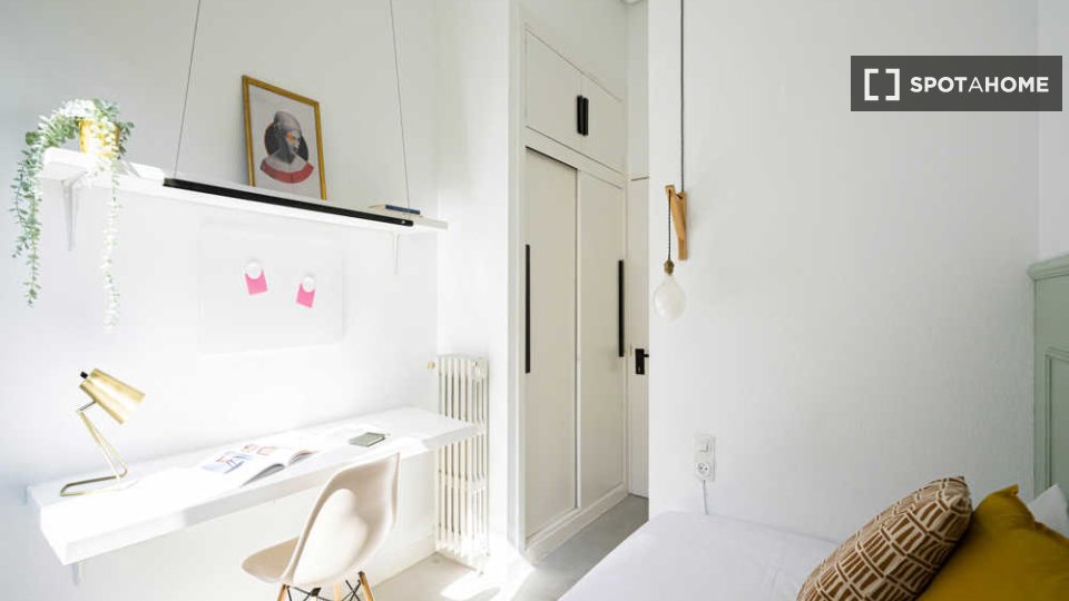 Habitación en piso compartido en alquiler en Justicia, Madrid.