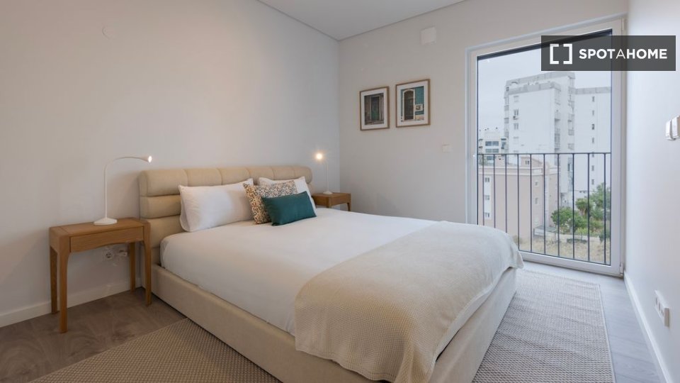 Apartment Lisbon, 3 beds — photo 12