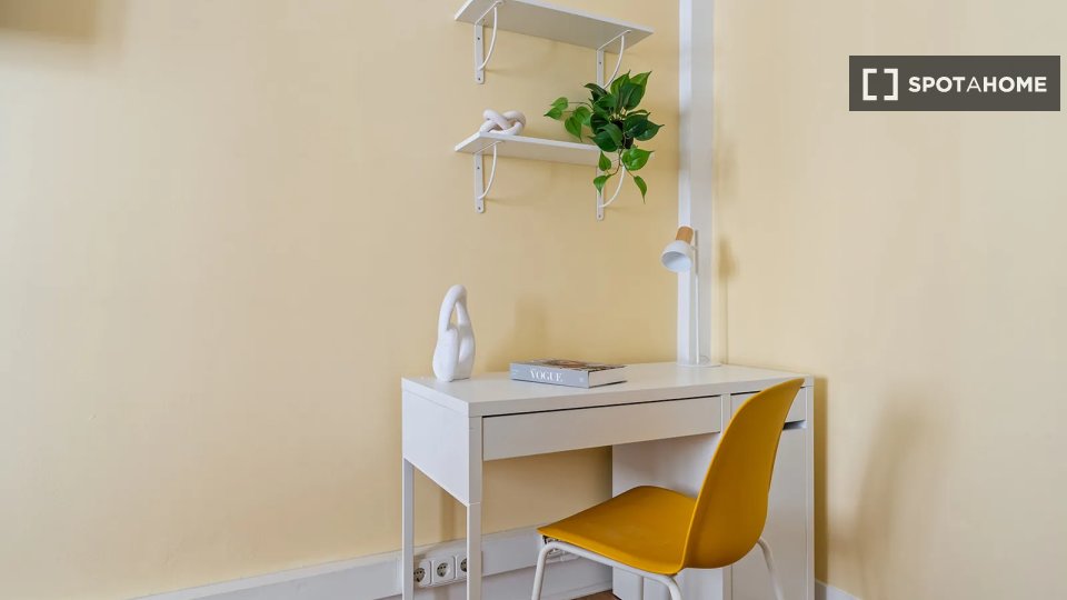 Double room Lisbon, 11 beds — photo 11