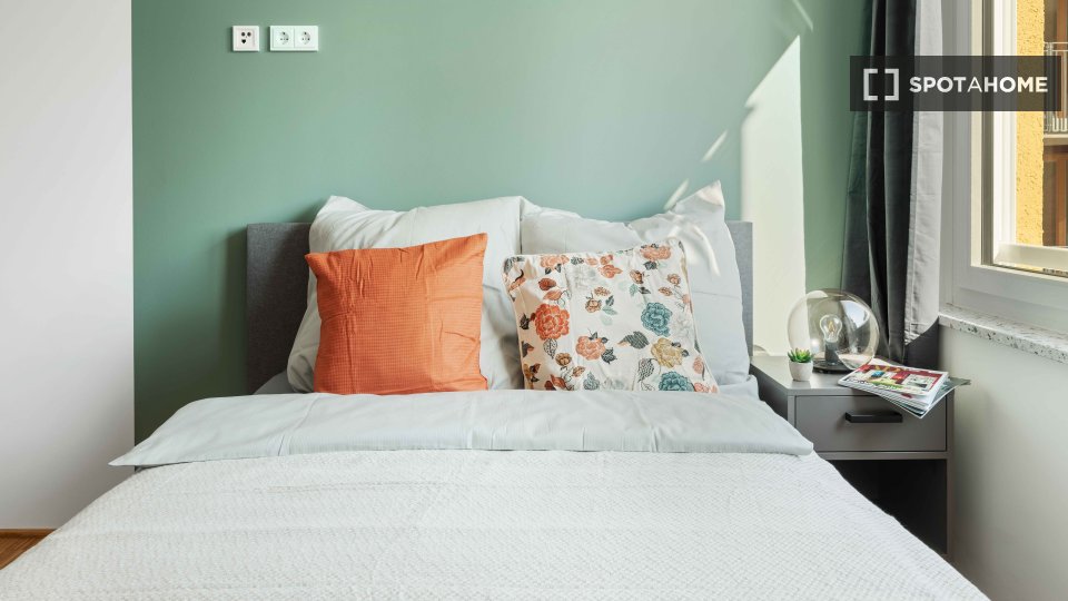 Double room Munich, 4 beds, 104m² — photo 12