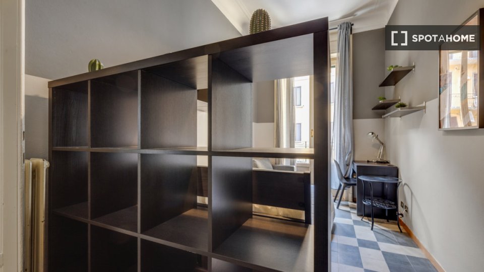 Double room Milan, 3 beds, 89m² — photo 17