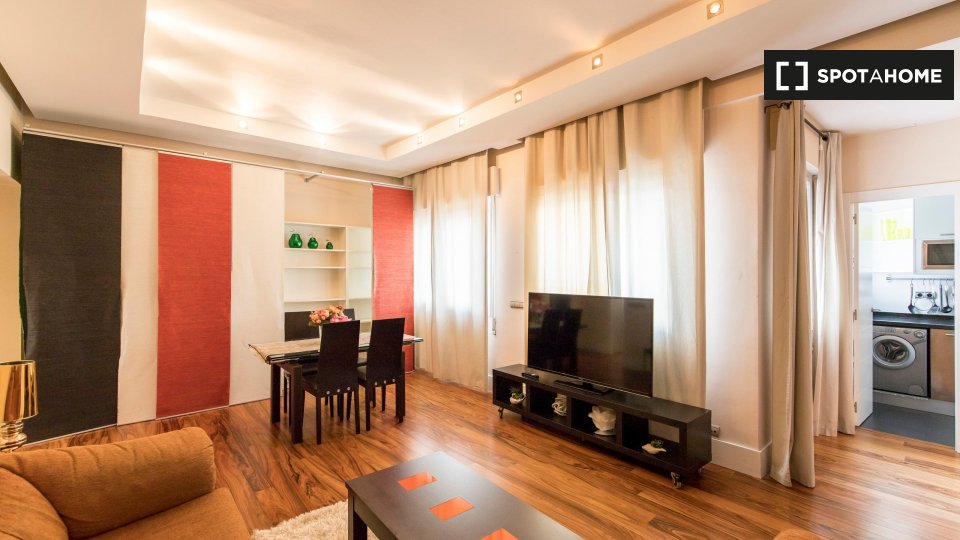 Apartment Madrid, 1 bed — photo 1